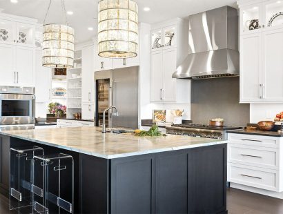 black-and-white-luxury-kitchen-design black-and-white-luxury-kitchen-design
